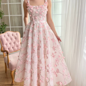 Trendy cloths for women