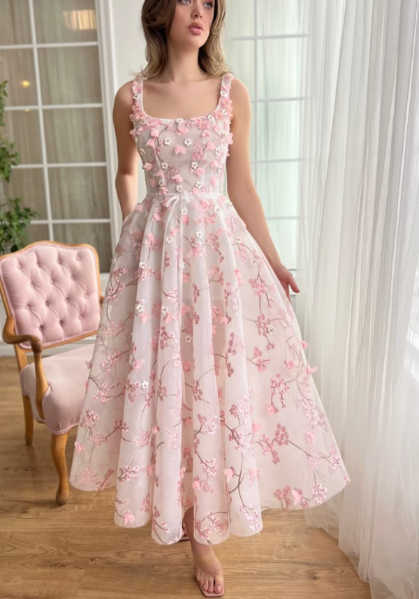 Trendy cloths for women