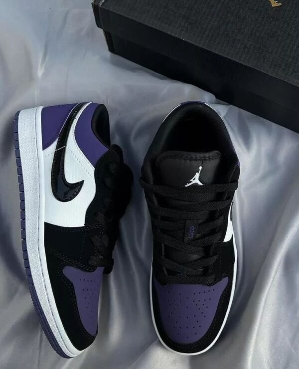 Sports shoes